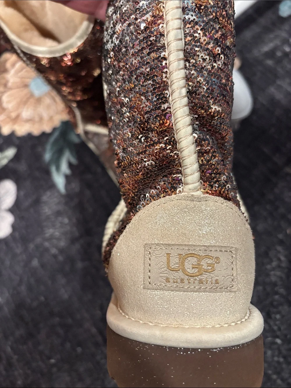 UGG Women’s Sequin Copper Brown Mid-Calf Boots Size 9 Retro & Like New!